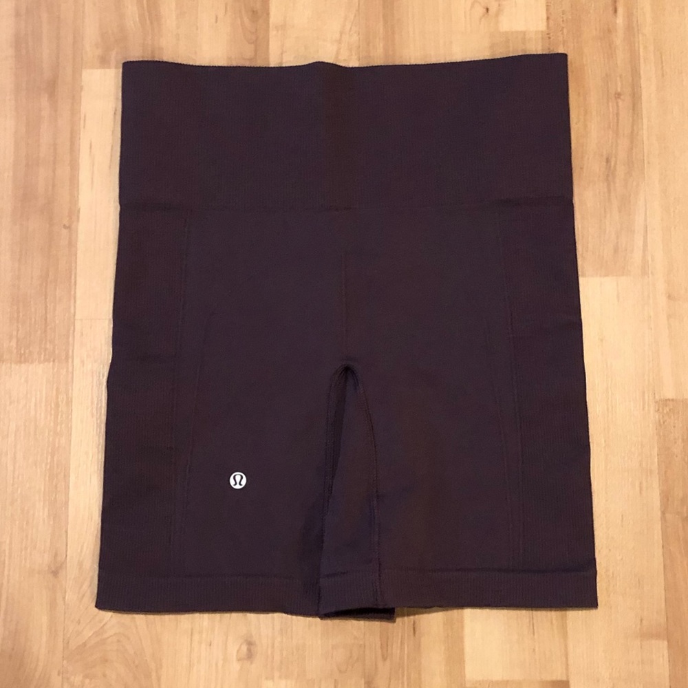 NWOT LULULEMON Sculpt Shorts